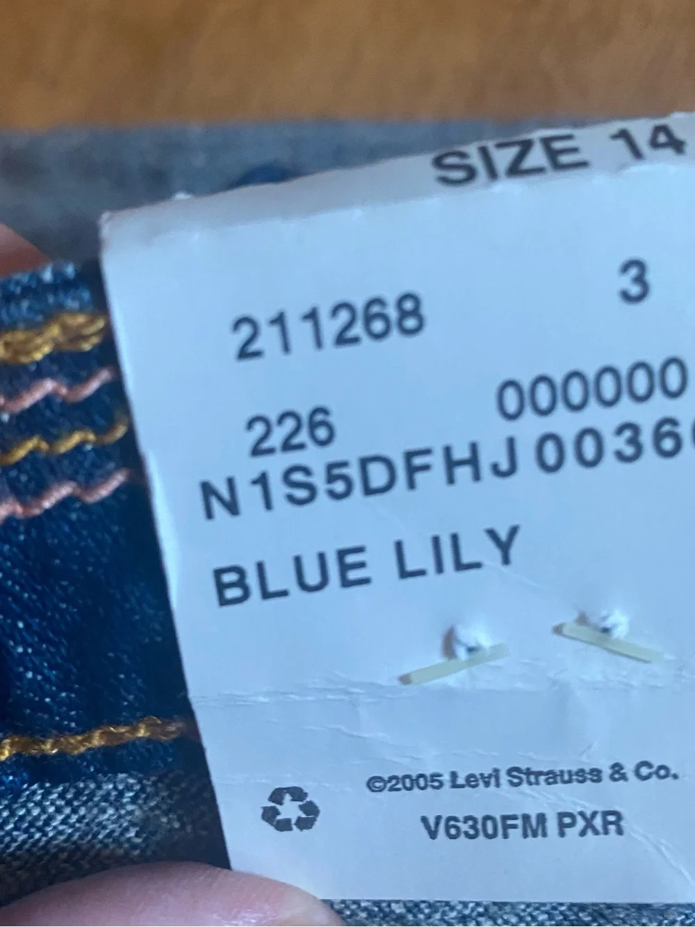 Levi’s 545 low rise shorts size 14 dark denim blue lily festival western boho